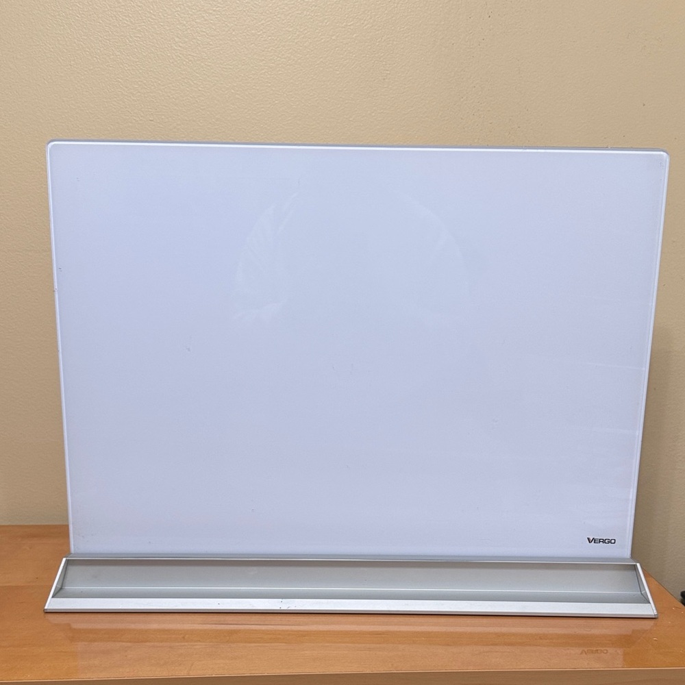 Vergo Desktop Glass Dry Erase Board